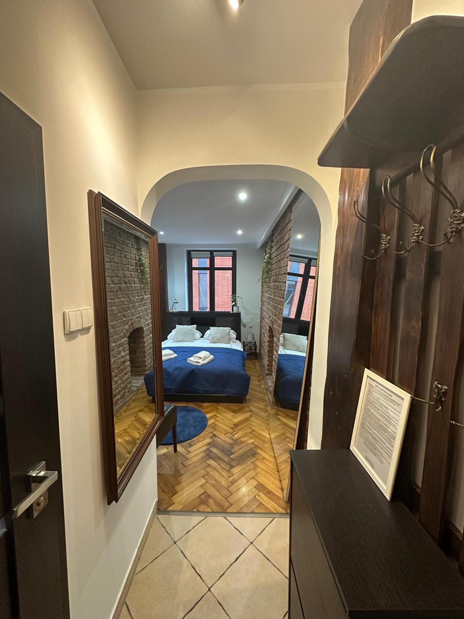 Garsoniera By Rentoom Apartament *